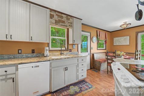 1413 Kitchens Branch Road Sylva NC 28779