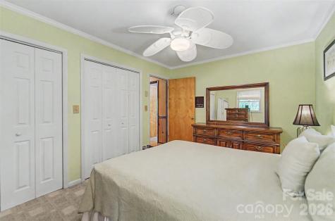 1413 Kitchens Branch Road Sylva NC 28779