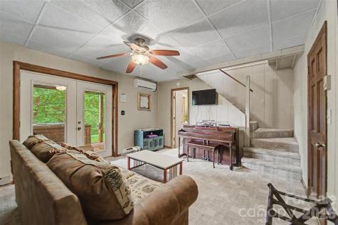 1413 Kitchens Branch Road Sylva NC 28779