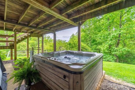 1413 Kitchens Branch Road Sylva NC 28779