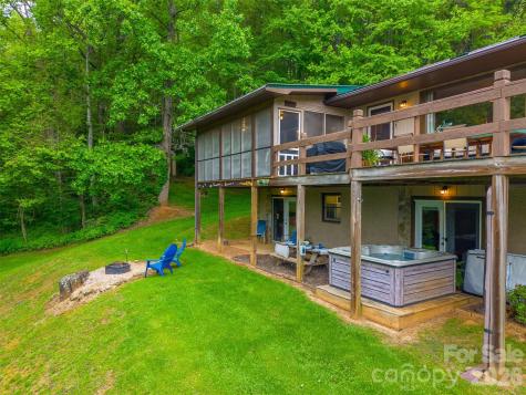 1413 Kitchens Branch Road Sylva NC 28779