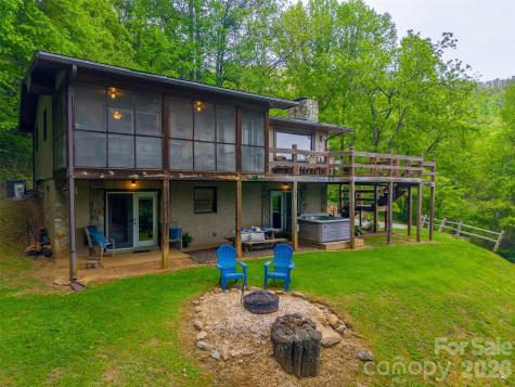1413 Kitchens Branch Road Sylva NC 28779