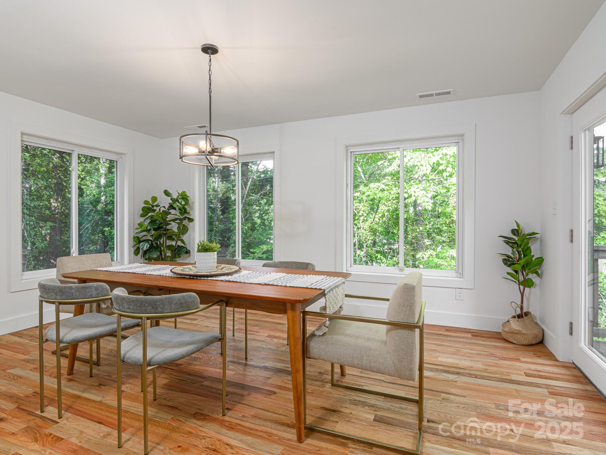 23 Leisure Mountain Road Asheville NC 28804