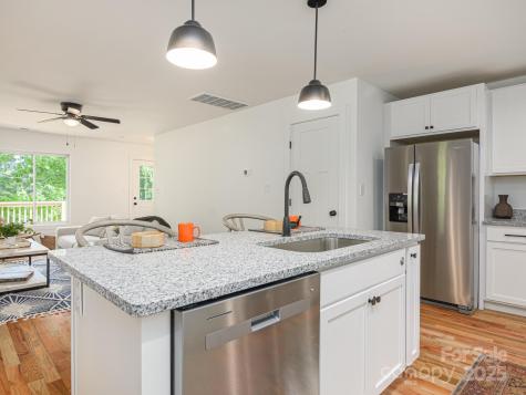 23 Leisure Mountain Road Asheville NC 28804