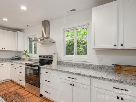 23 Leisure Mountain Road Asheville NC 28804