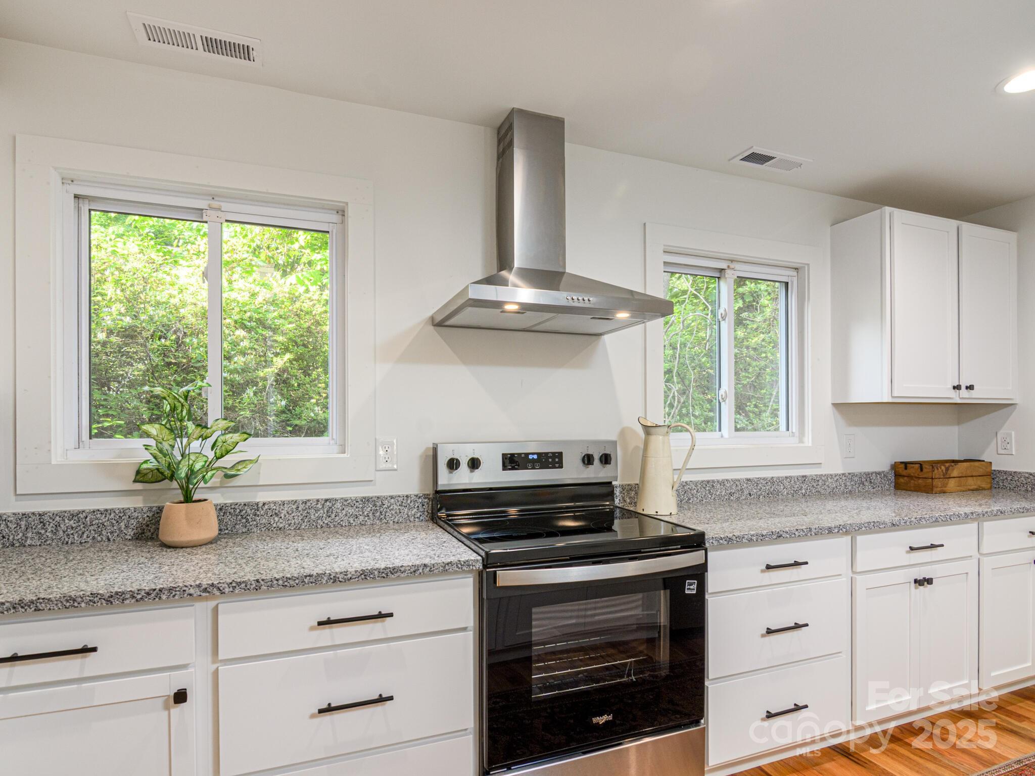 23 Leisure Mountain Road Asheville NC 28804