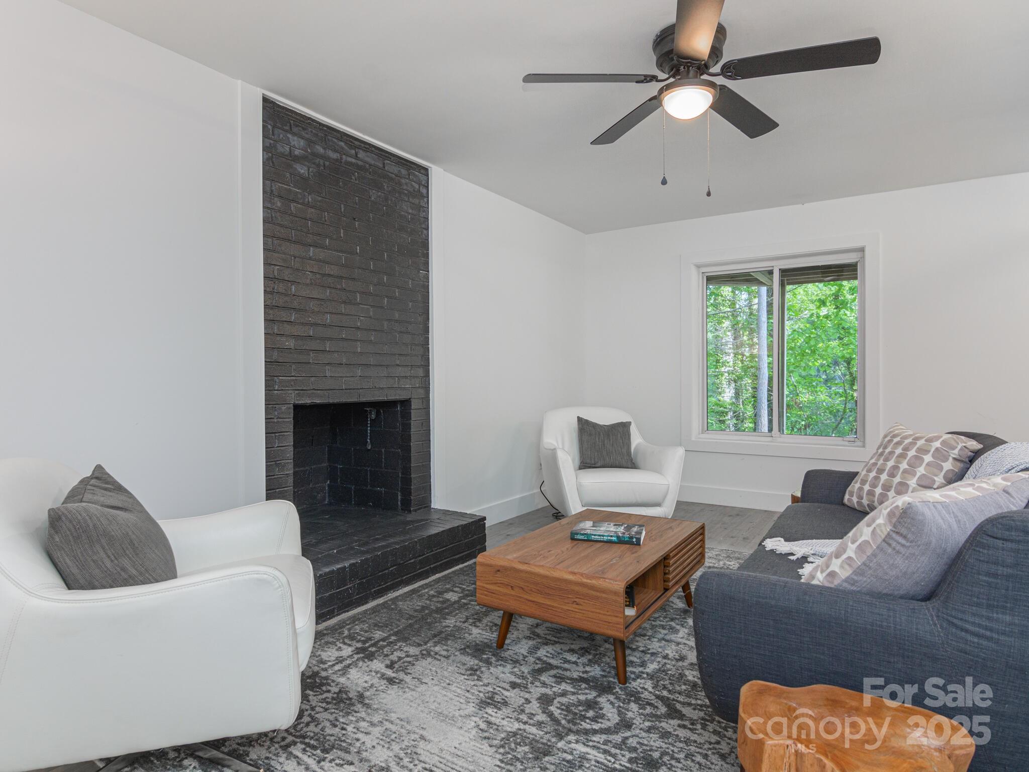 23 Leisure Mountain Road Asheville NC 28804