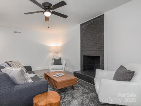 23 Leisure Mountain Road Asheville NC 28804