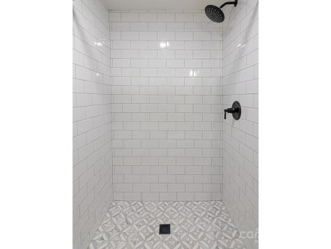 23 Leisure Mountain Road Asheville NC 28804