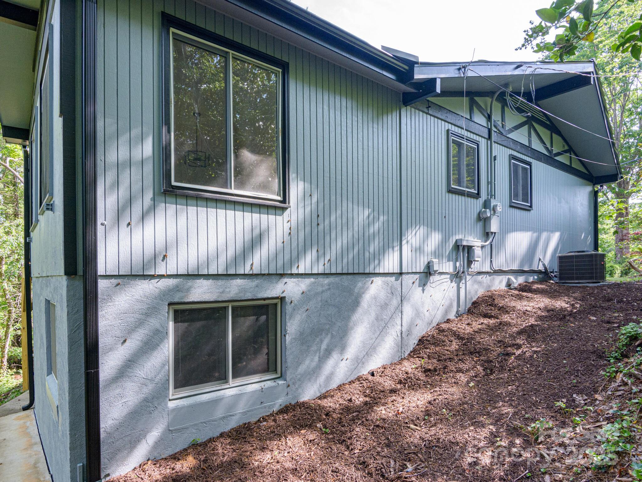 23 Leisure Mountain Road Asheville NC 28804