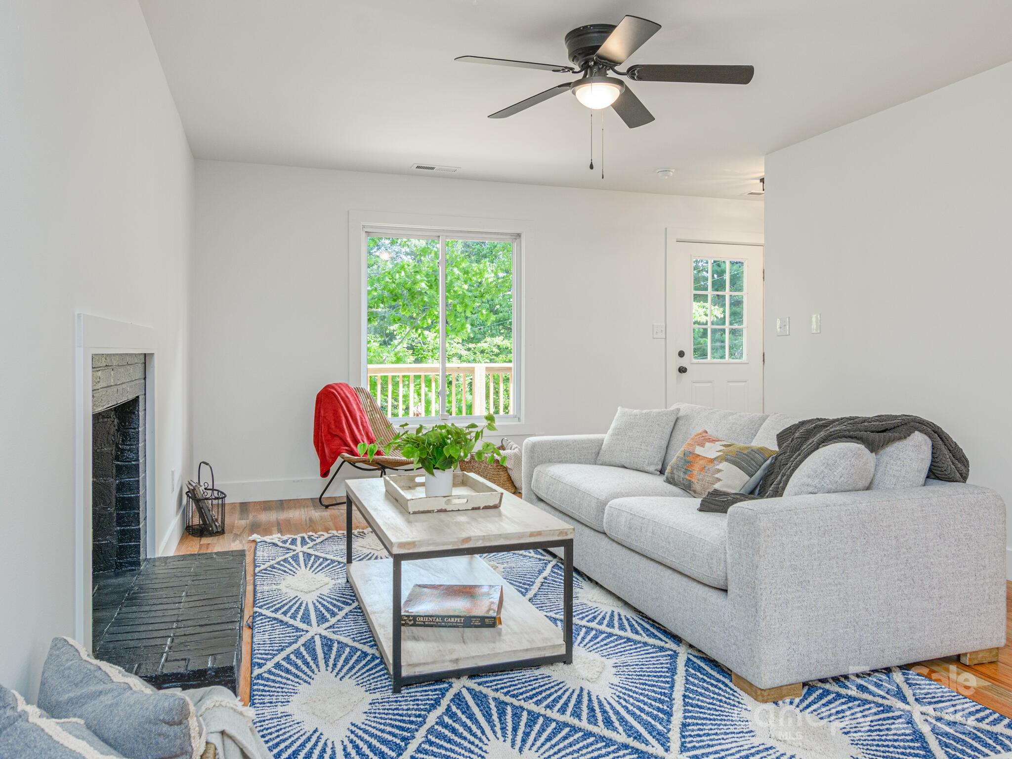 23 Leisure Mountain Road Asheville NC 28804