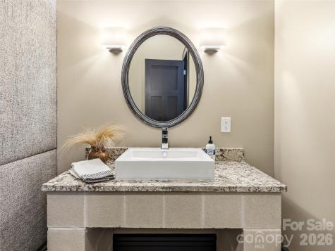 41 Cumberland Circle Asheville NC 28801