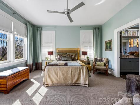 41 Cumberland Circle Asheville NC 28801