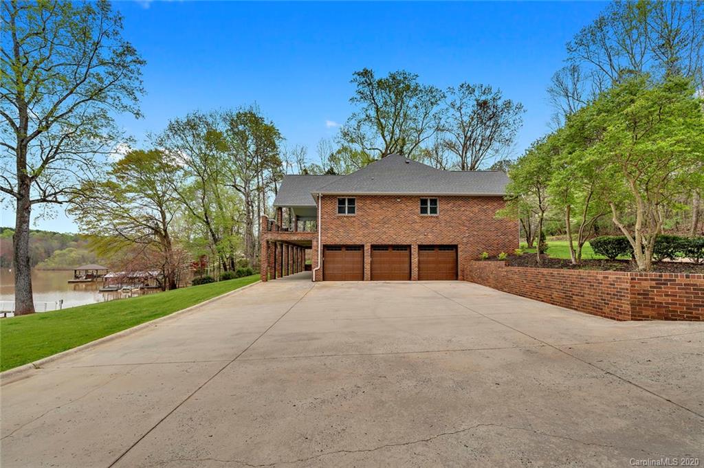 9332 Windygap Road Charlotte NC 28278