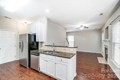 4914 Sunset Ridge Court Charlotte NC 28269