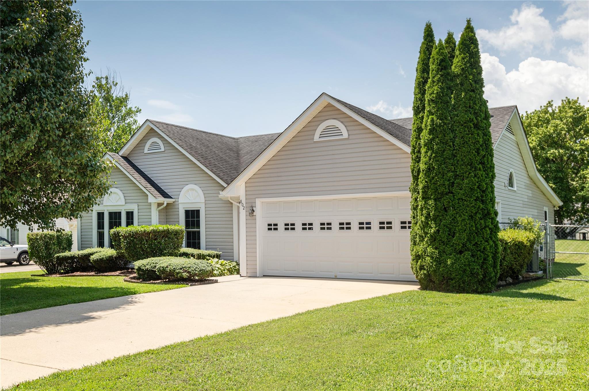 802 Woodlark Court Fletcher NC 28732