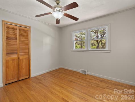 17 W Farley Street Waynesville NC 28786
