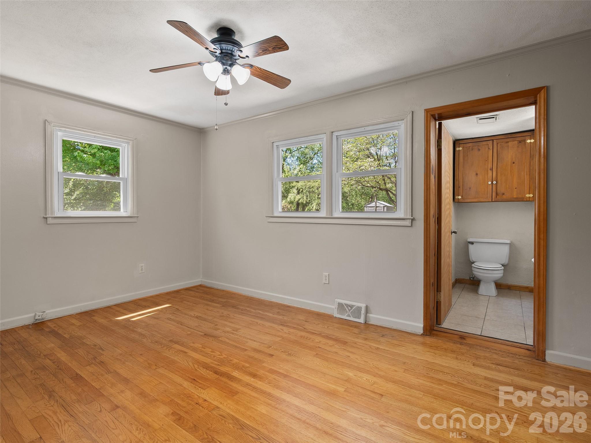 17 W Farley Street Waynesville NC 28786