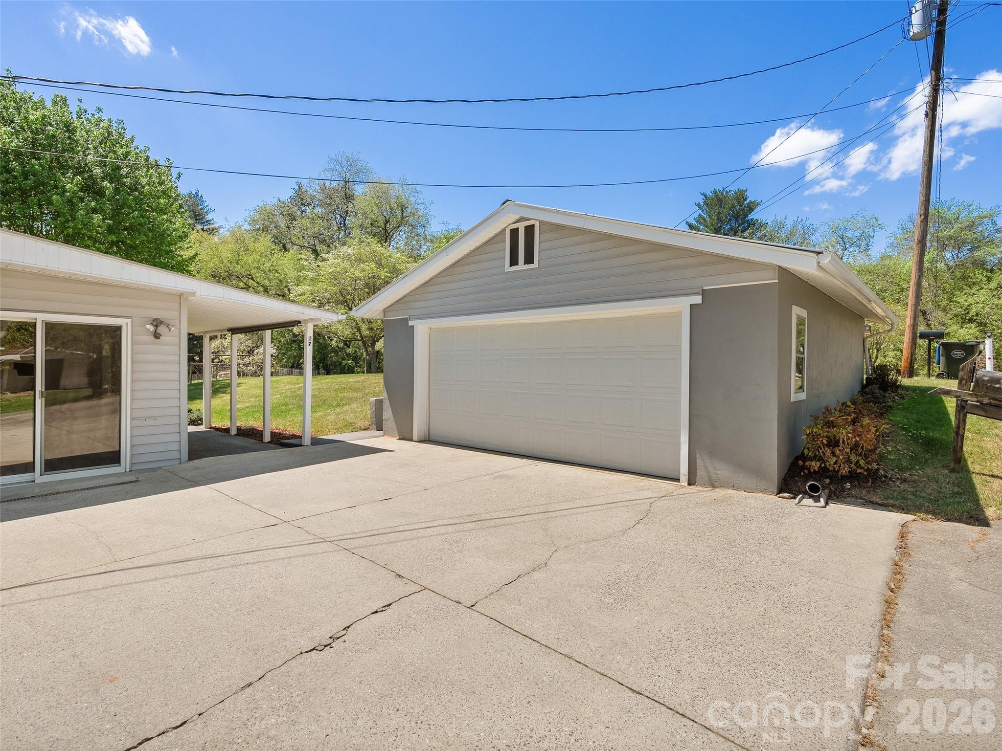 17 W Farley Street Waynesville NC 28786