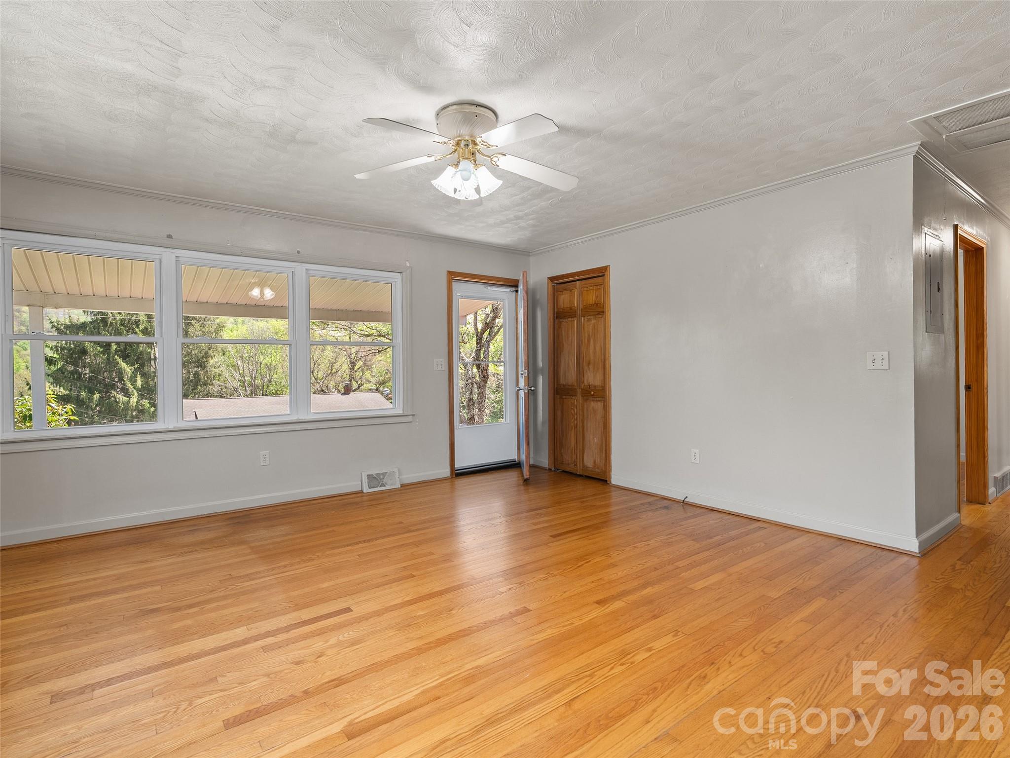 17 W Farley Street Waynesville NC 28786
