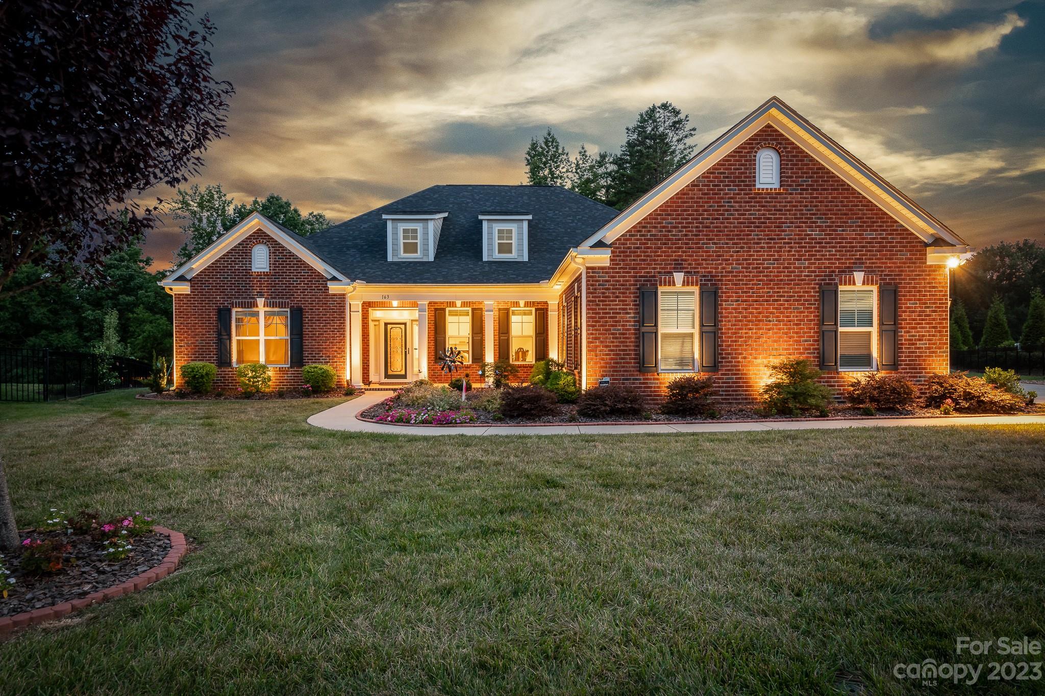 163 Holly Ridge Drive Mooresville NC 28115