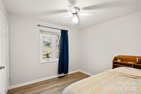 23 Ballantree Drive Asheville NC 28803