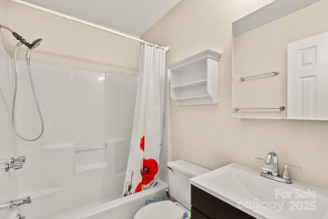 23 Ballantree Drive Asheville NC 28803