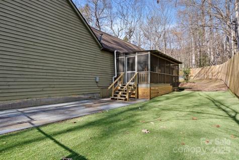 23 Ballantree Drive Asheville NC 28803