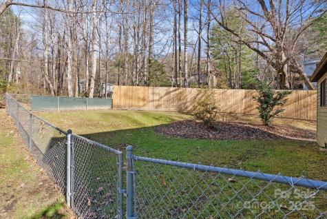 23 Ballantree Drive Asheville NC 28803