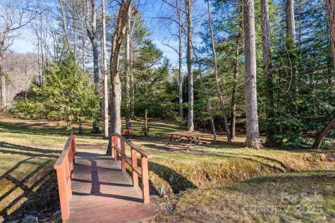 23 Ballantree Drive Asheville NC 28803