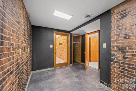 234 Justice Ridge Road Candler NC 28715