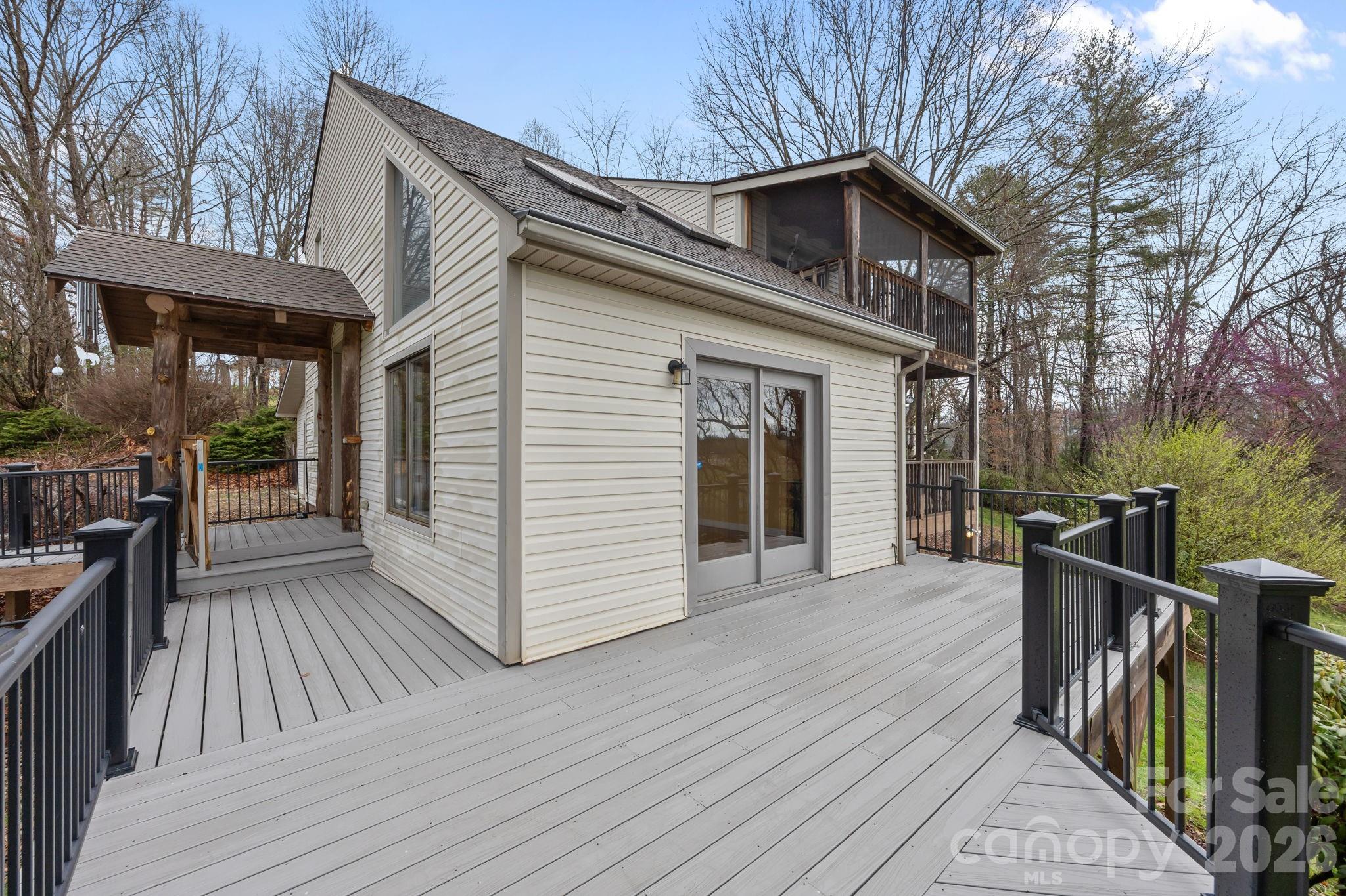 234 Justice Ridge Road Candler NC 28715