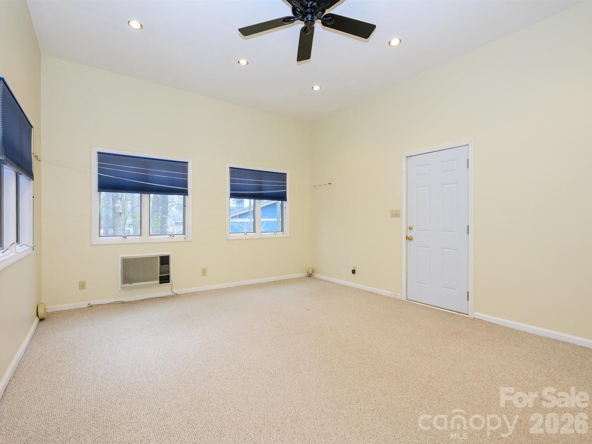 7600 Wallace Lane Charlotte NC 28212