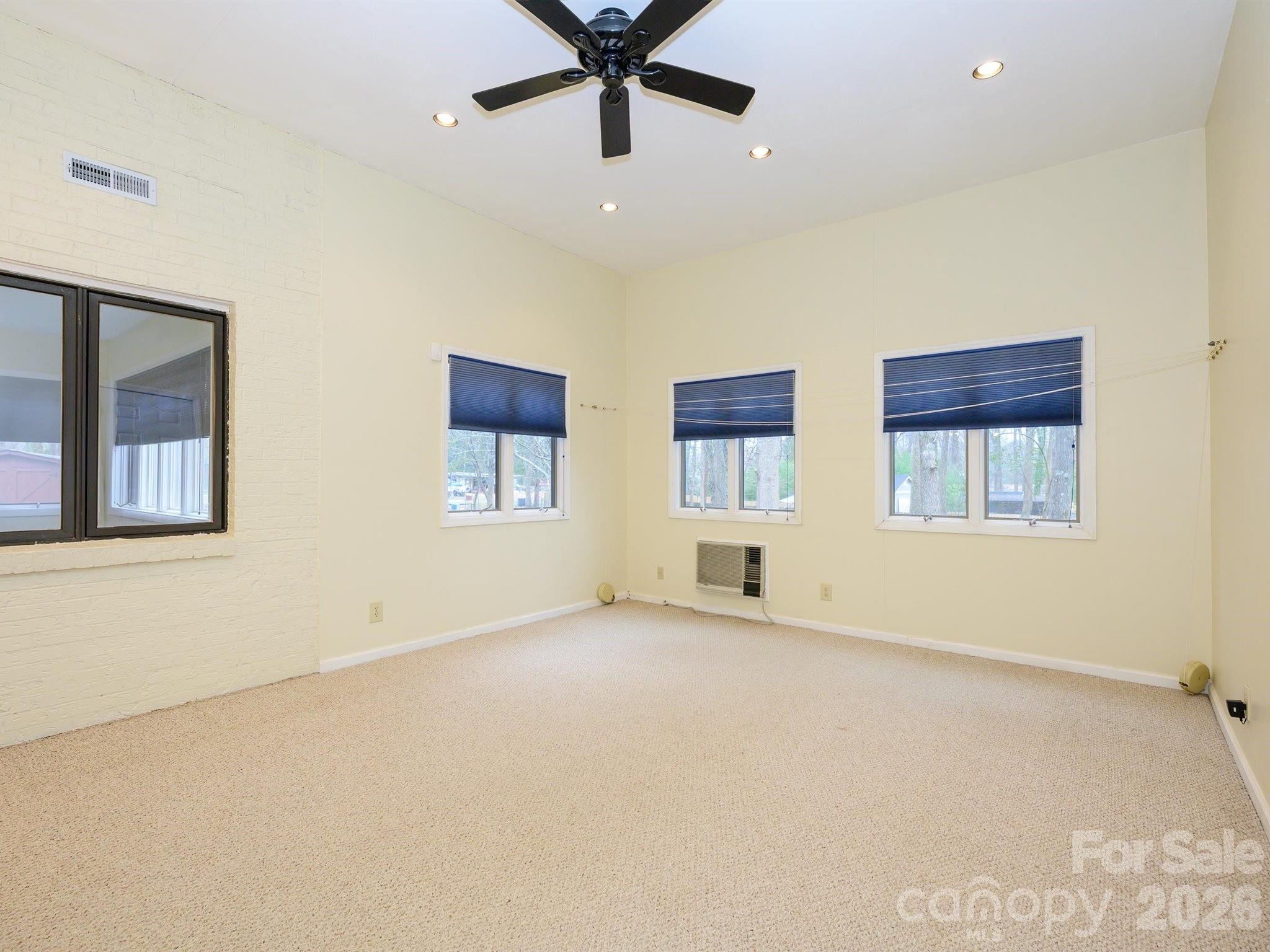 7600 Wallace Lane Charlotte NC 28212