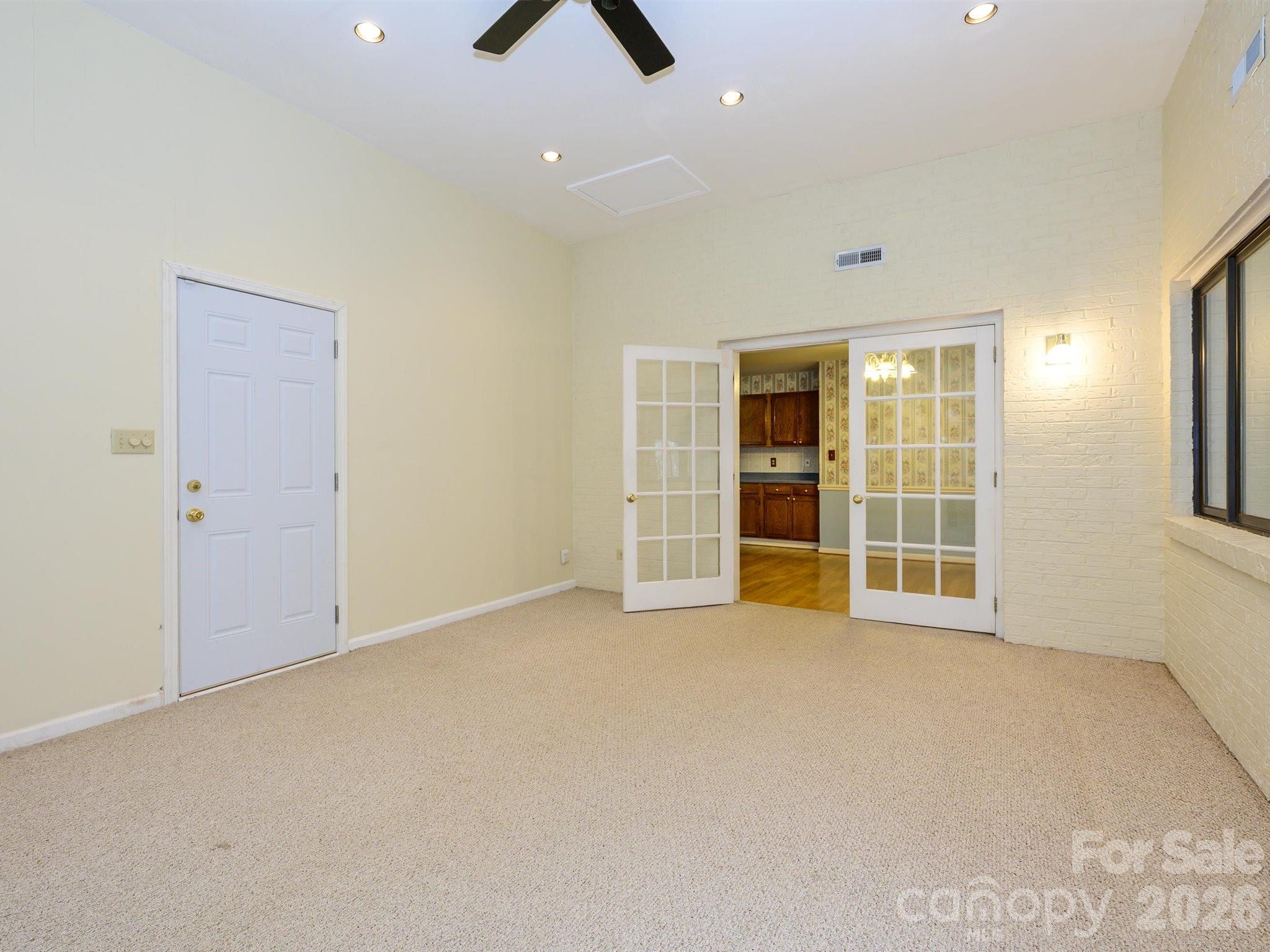 7600 Wallace Lane Charlotte NC 28212