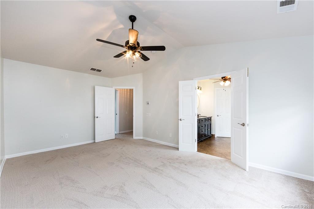 11714 Harsworth Lane Charlotte NC 28277