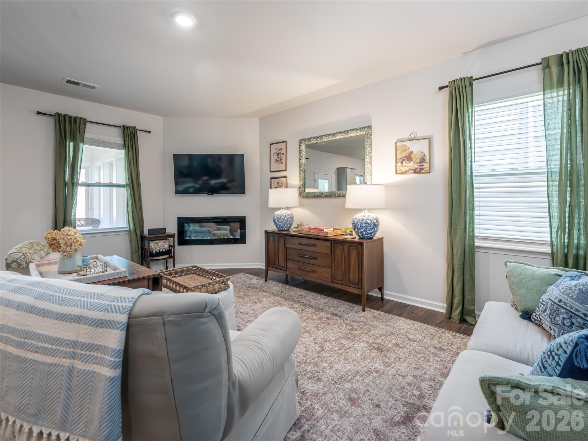 596 Country Oak Drive Asheville NC 28804