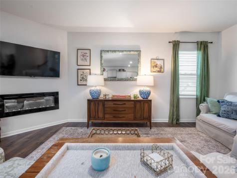 596 Country Oak Drive Asheville NC 28804