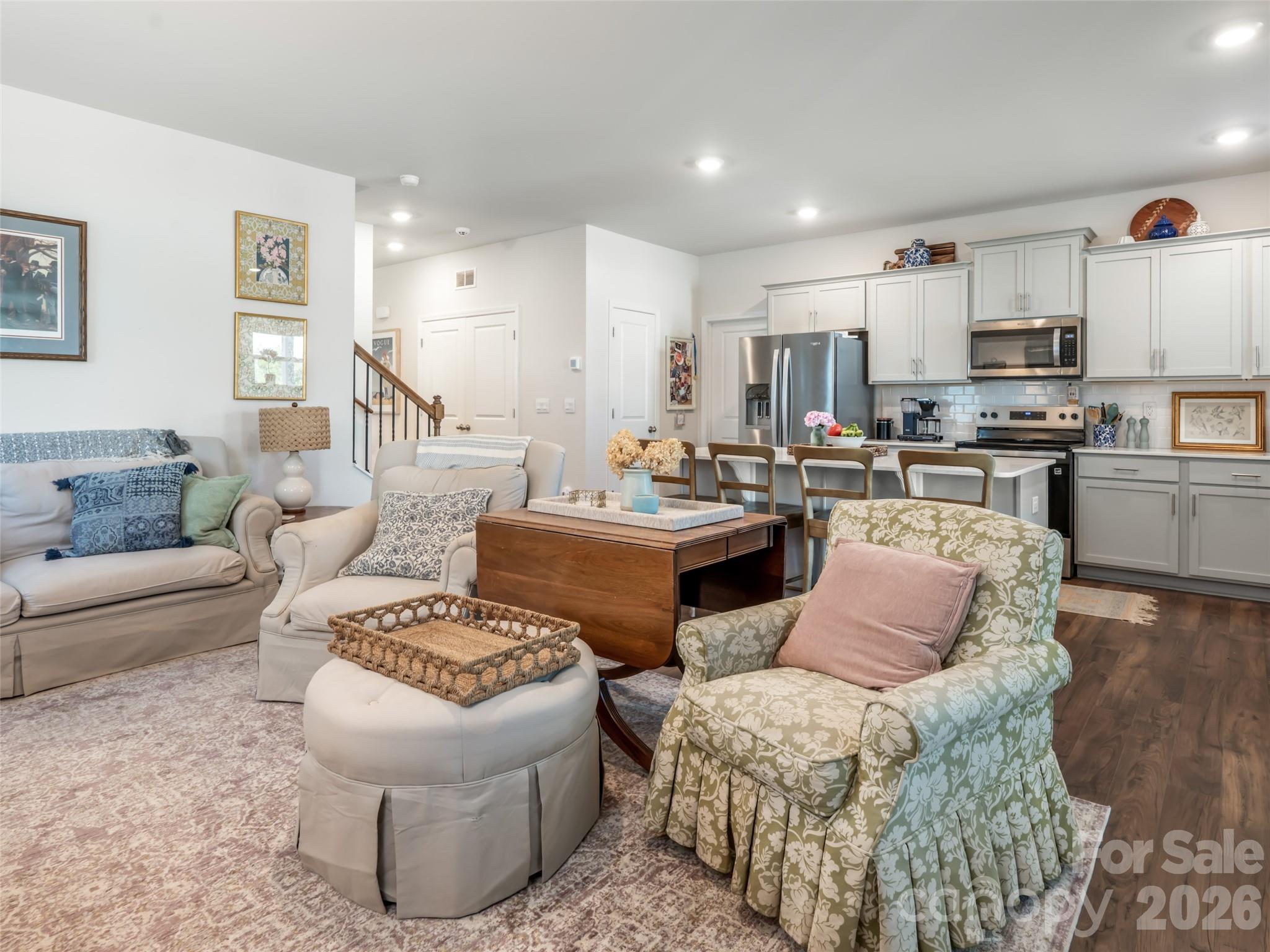 596 Country Oak Drive Asheville NC 28804