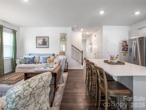 596 Country Oak Drive Asheville NC 28804