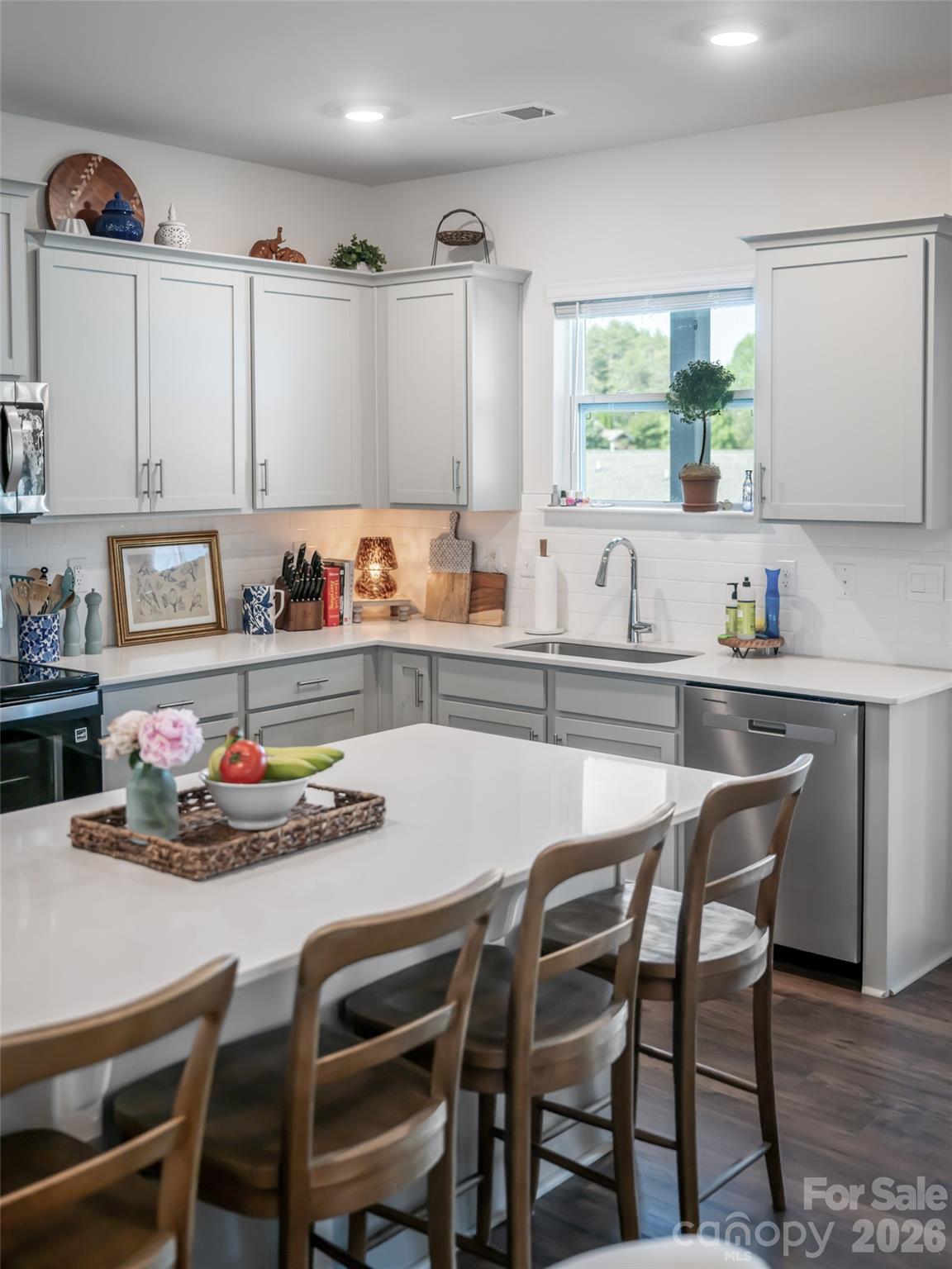 596 Country Oak Drive Asheville NC 28804