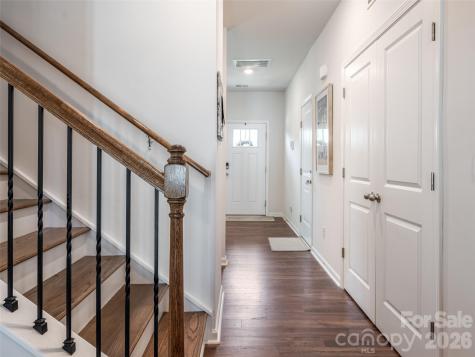 596 Country Oak Drive Asheville NC 28804