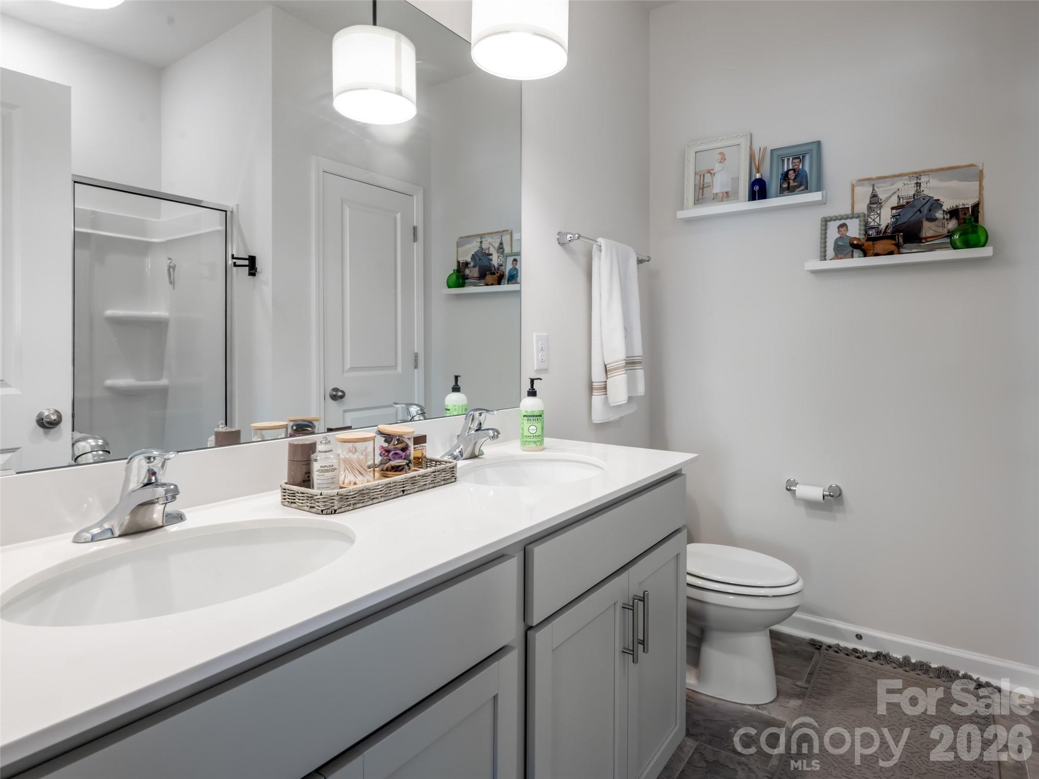 596 Country Oak Drive Asheville NC 28804