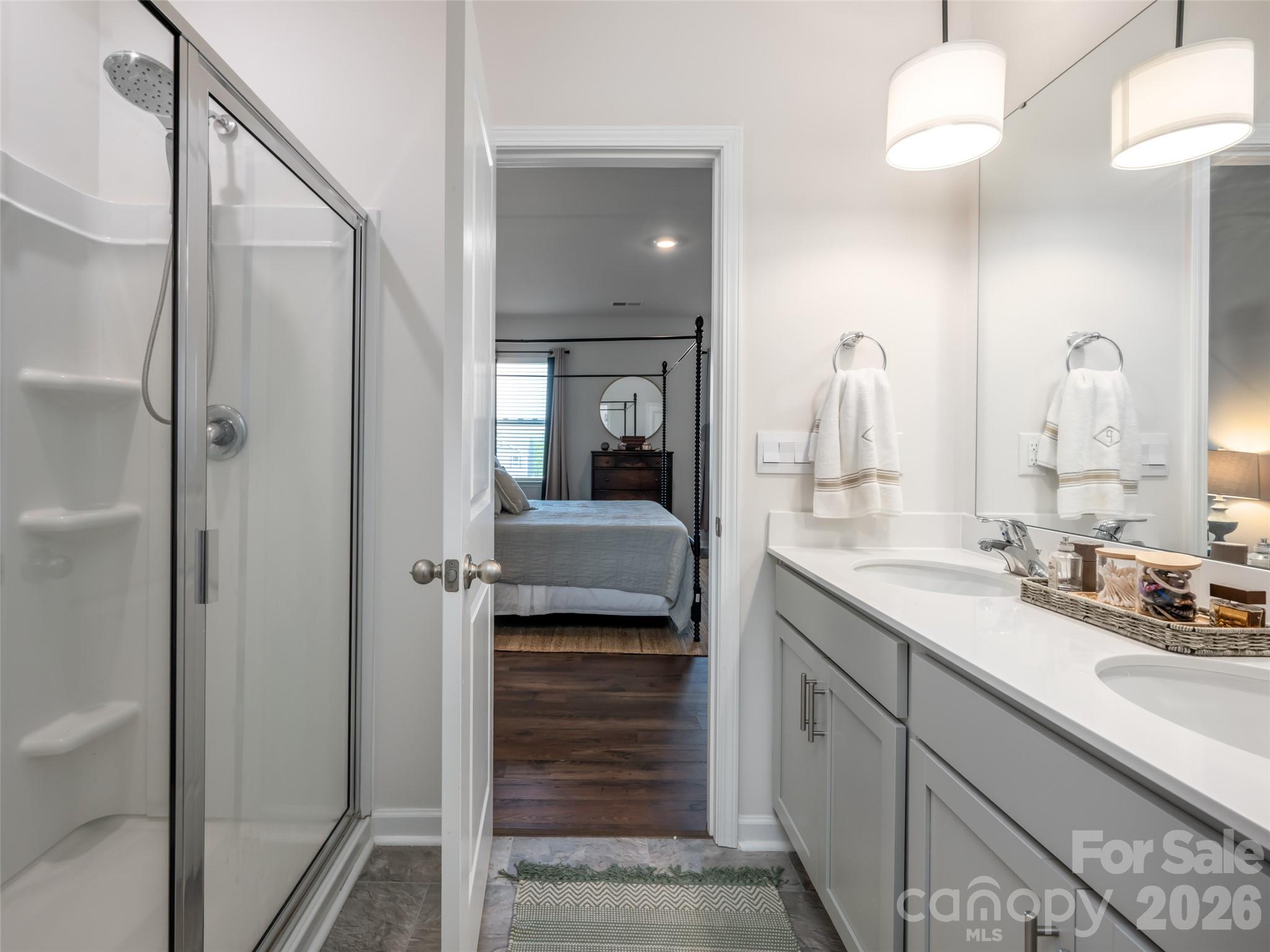 596 Country Oak Drive Asheville NC 28804