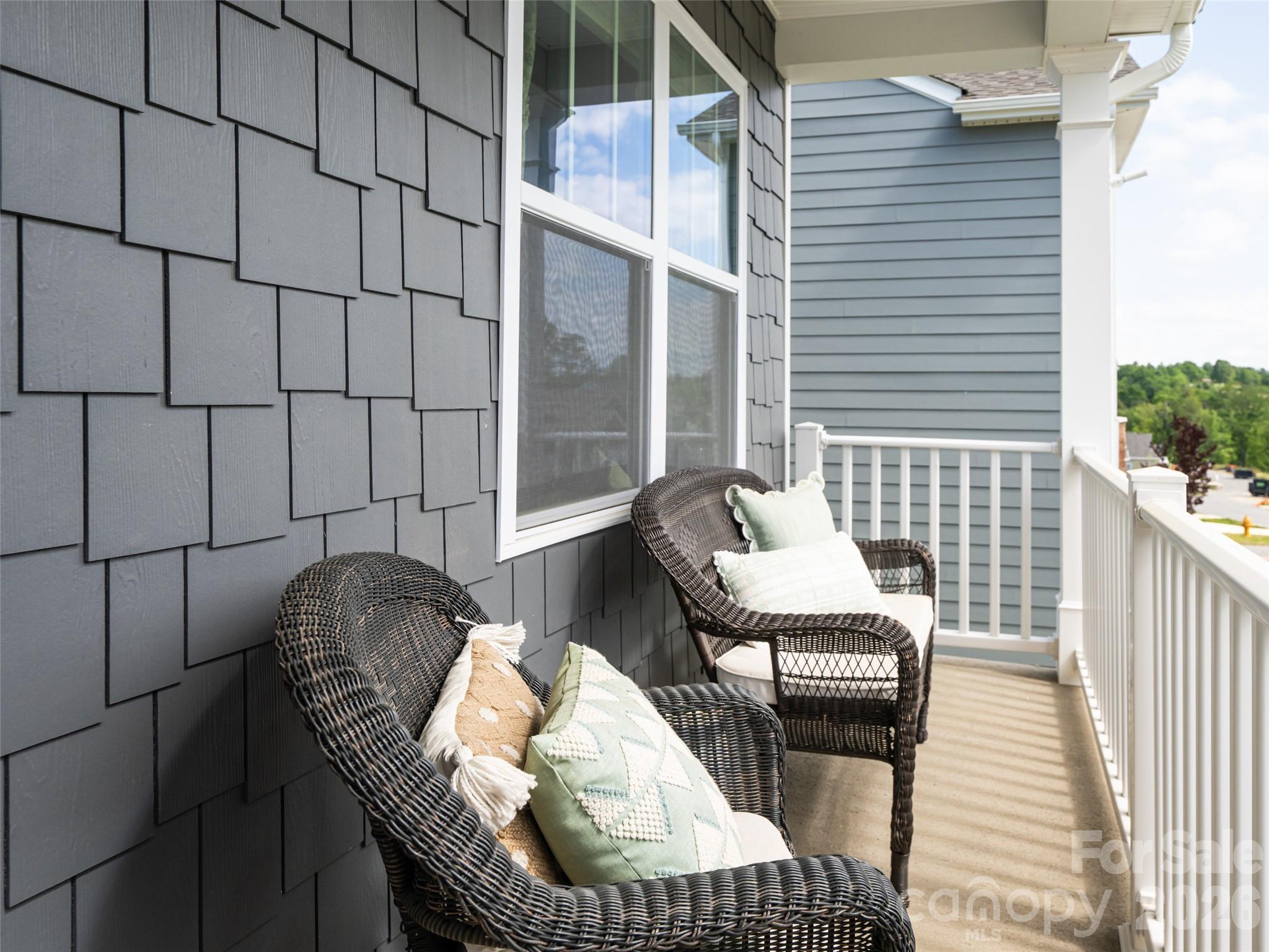 596 Country Oak Drive Asheville NC 28804