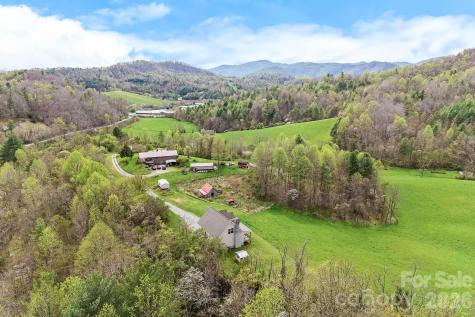 273 Green Acres Lane Marshall NC 28753