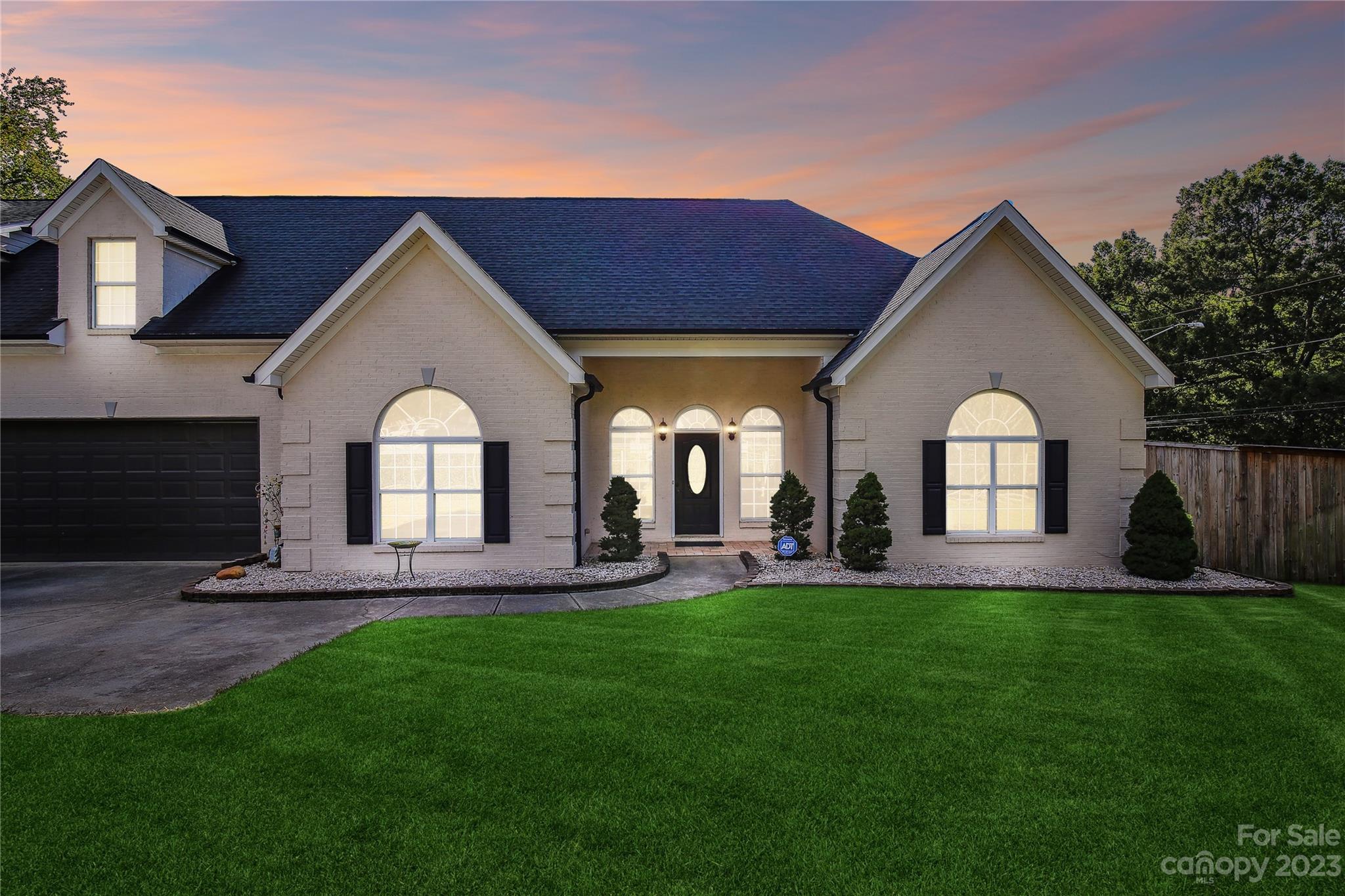 15018 Woodstar Road Matthews NC 28105