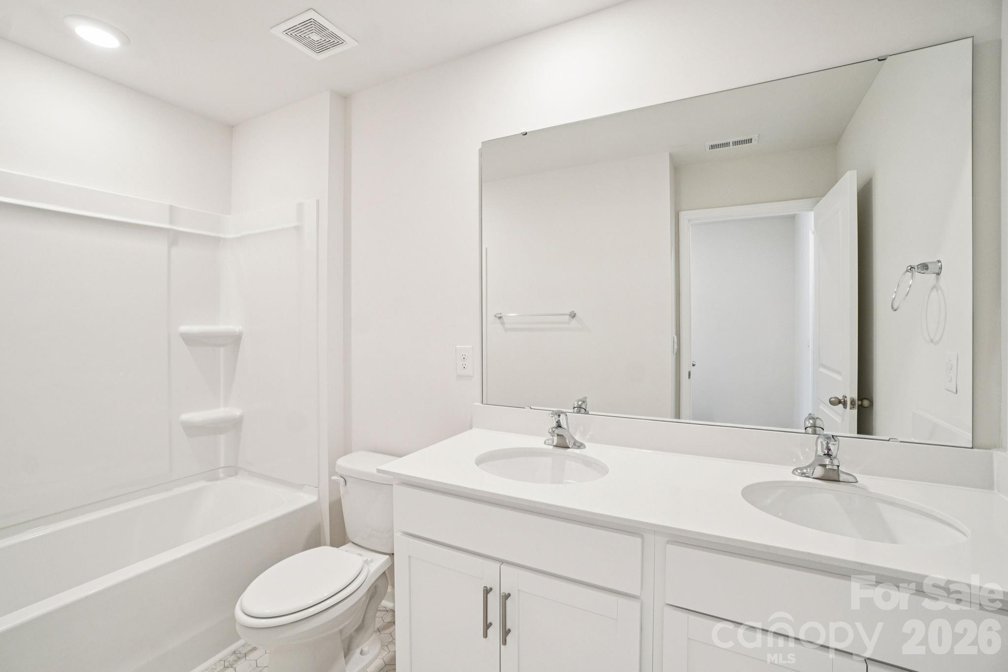 576 Country Oak Drive Asheville NC 28804