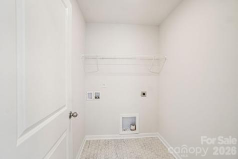 576 Country Oak Drive Asheville NC 28804