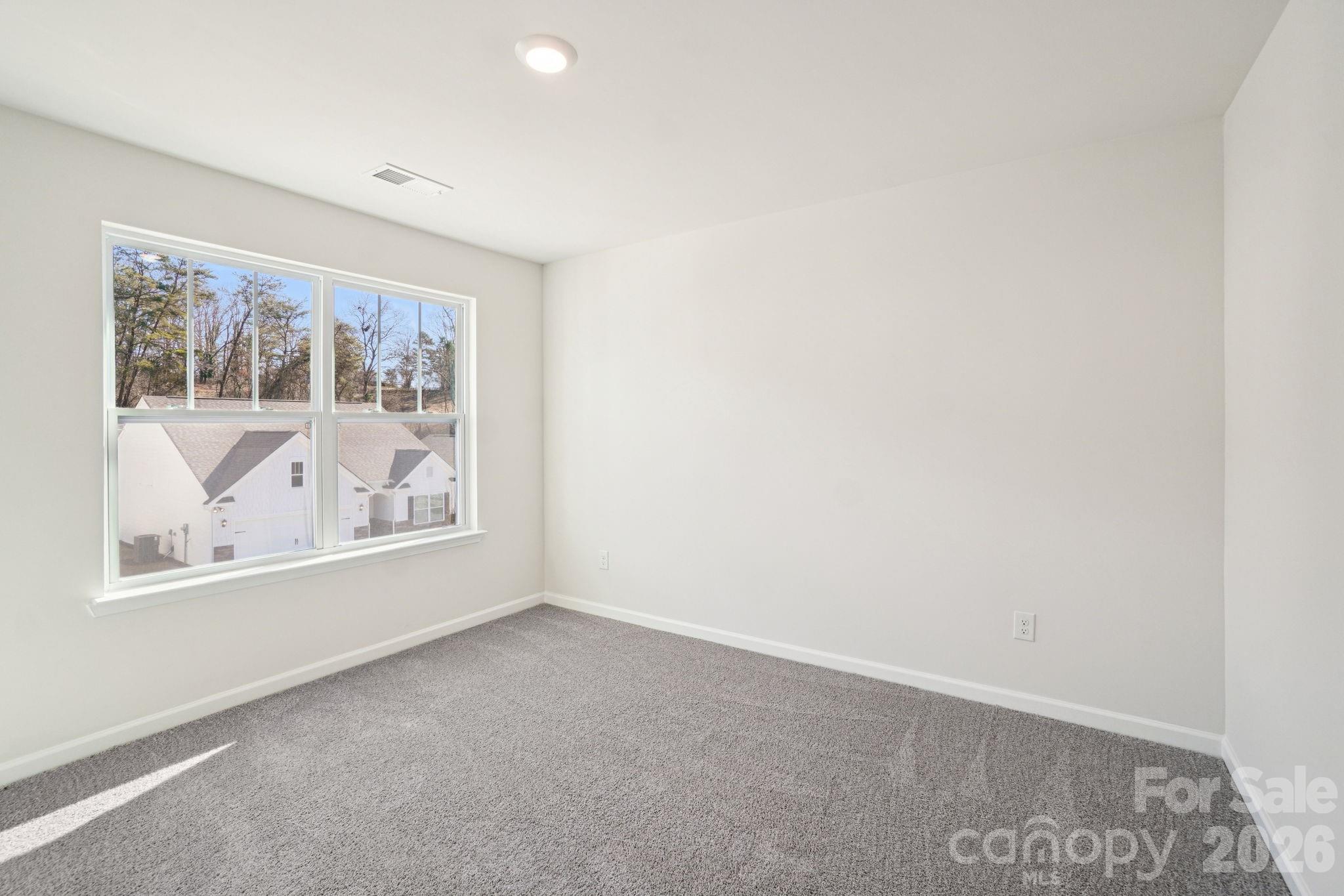 576 Country Oak Drive Asheville NC 28804